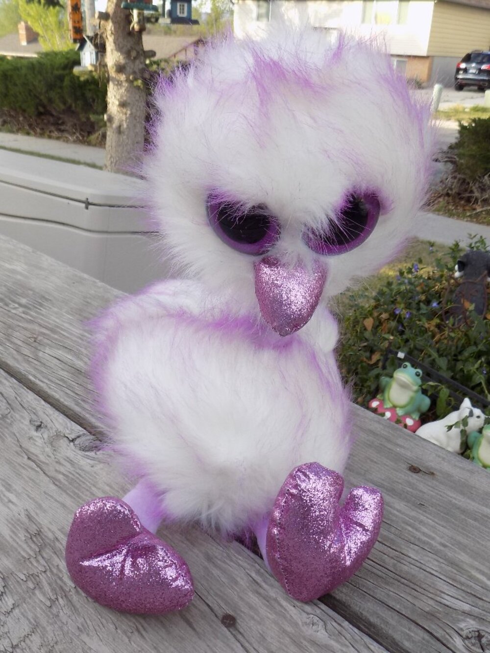 TY KENYA PURPLE WHITE OSTRAGE PLUSH STUFFED ANIMAL SPARKLE  BIG EYES USED *
